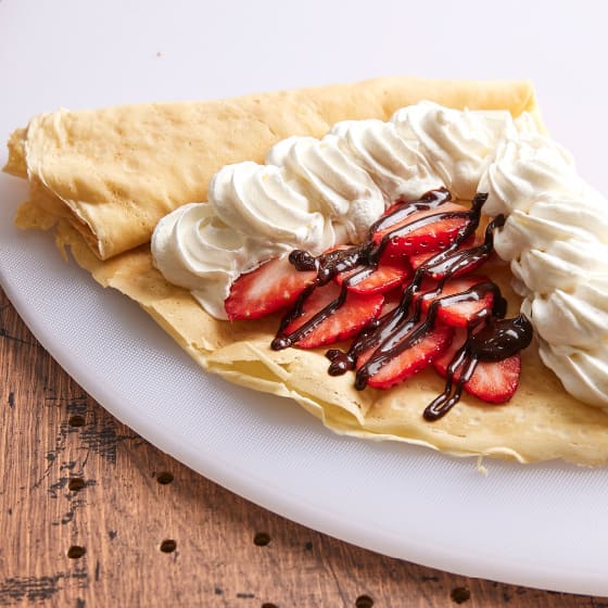 strawberry chocolate whipped cream